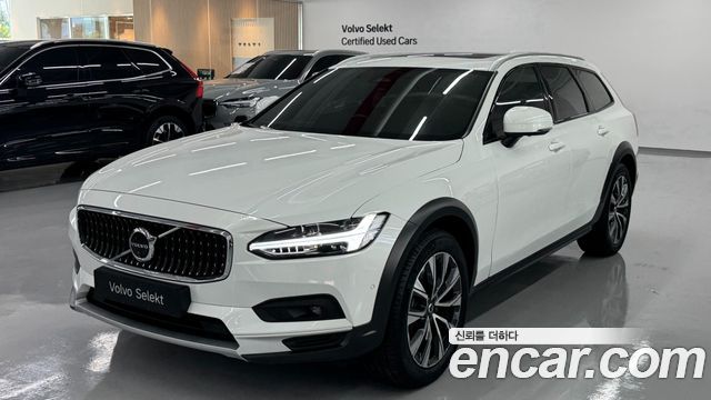 Volvo V90 B5 Ultra AWD — пробег 8 128 км — фото 1 из 5
