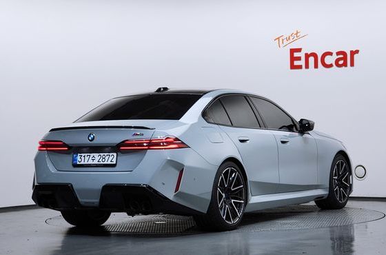 BMW M5 M5 Sedan — пробег 5 048 км — фото 2 из 5