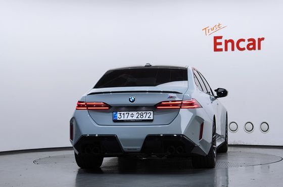 BMW M5 M5 Sedan — пробег 5 048 км — фото 4 из 5