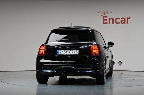 Mini Cooper Classic Launch Pack Third Generation — пробег 69 774 км — фото 4 из 5