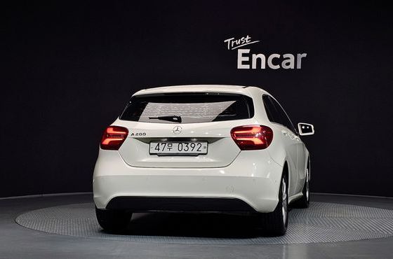 Mercedes-Benz A-Class A200 — пробег 53 606 км — фото 4 из 5