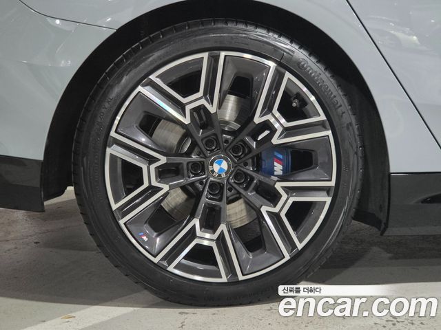 BMW 5-Series 530e xDrive M Sport — пробег 11 419 км — фото 5 из 5