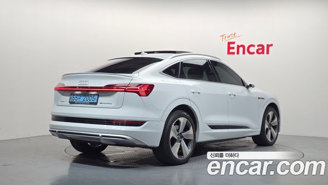 Audi e-tron из Кореи Encar