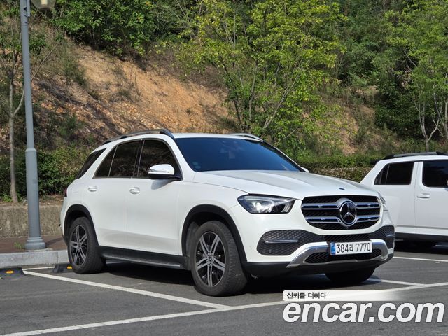 Mercedes-Benz GLE-Class GLE300d 4MATIC — пробег 266 000 км — фото 3 из 5