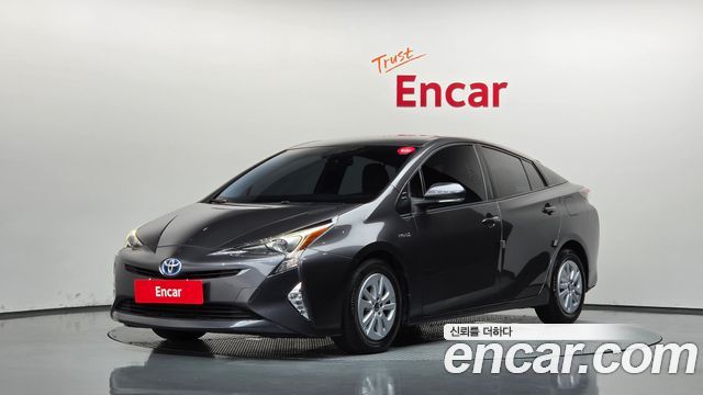 Toyota Prius из Кореи Encar
