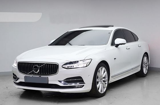 Volvo S60 B5 Ultimate Bright — пробег 34 228 км — фото 1 из 5