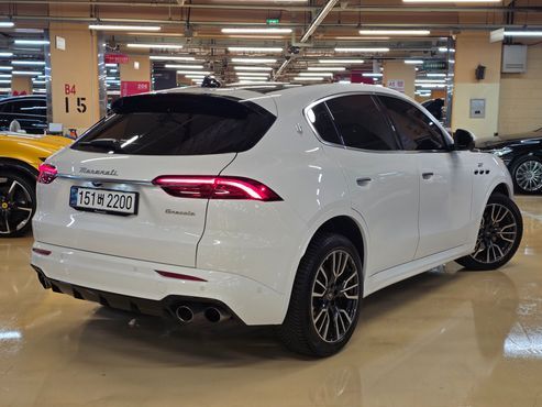 Maserati Grecale 2.0 AWD GT — пробег 19 020 км — фото 2 из 5