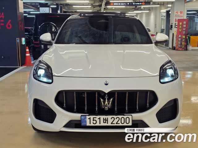Maserati Grecale 2.0 AWD GT — пробег 19 020 км — фото 3 из 5