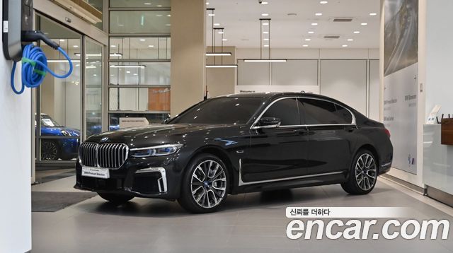 BMW 7-Series 745Le iPerformance M Sport — пробег 84 134 км — фото 1 из 5