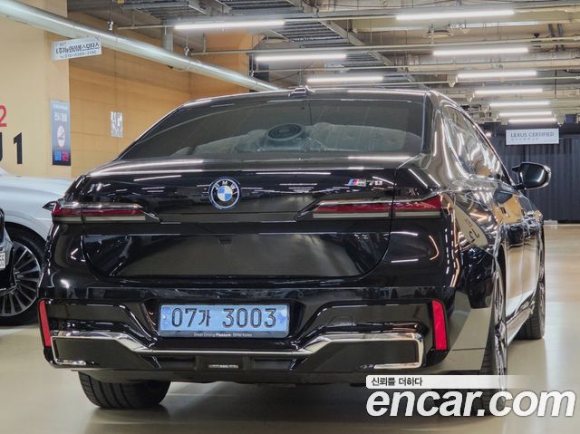 BMW i7 из Кореи Encar
