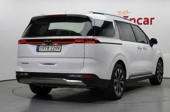 Kia Carnival Gasoline 7-Seater Outdoor Noblesse — пробег 90 301 км — фото 2 из 5