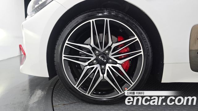 Kia Stinger из Кореи Encar