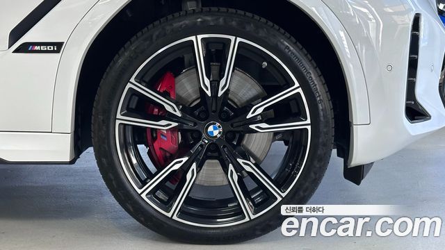 BMW X6 M60i — пробег 27 087 км — фото 5 из 5
