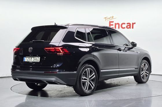 Volkswagen Tiguan 2.0 TDI Prestige — пробег 82 733 км — фото 2 из 5