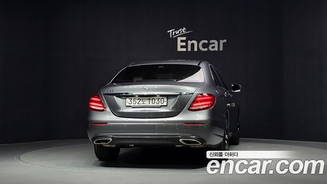 Mercedes-Benz E-Class E250 Avantgarde — пробег 80 836 км — фото 4 из 5