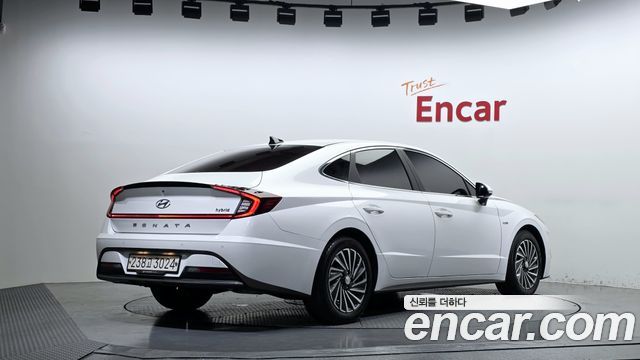 Hyundai Sonata Premium — пробег 86 651 км — фото 2 из 5