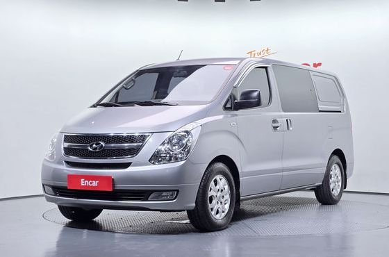 Hyundai Starex 5-Seater VAN CVX Luxury — пробег 180 042 км — фото 1 из 5