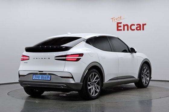 Genesis GV60 Standard AWD — пробег 111 473 км — фото 2 из 5