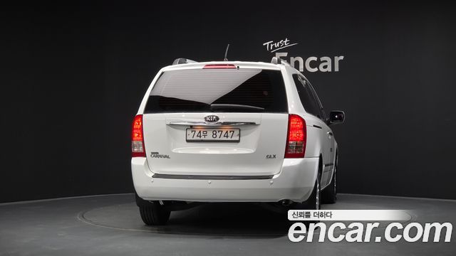 Kia Carnival из Кореи Encar