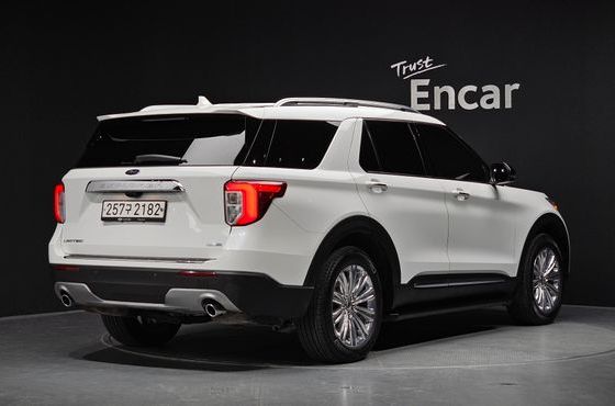 Ford Explorer 2.3 LimIted 4WD — пробег 14 025 км — фото 2 из 5