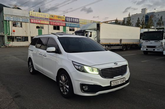 Kia Carnival 7-seater Limousine President — пробег 163 532 км — фото 3 из 5