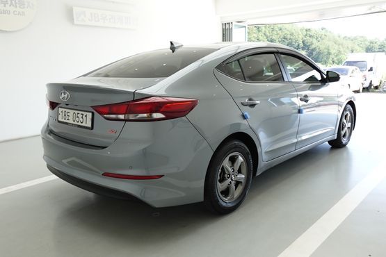 Hyundai AVANTE 1.6 GDI Smart — пробег 140 000 км — фото 2 из 5