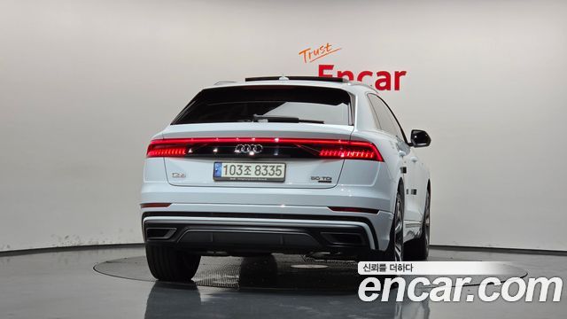 Audi Q8 50 TDI Quattro Premium — пробег 106 582 км — фото 4 из 5
