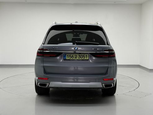 BMW X7 xDrive 40d Design Pure Excellence 7-Seater — пробег 10 600 км — фото 3 из 5