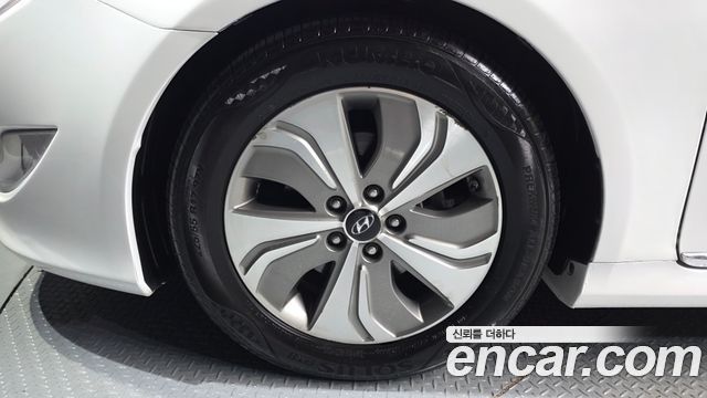 Hyundai Sonata 2.0 Premium — пробег 160 558 км — фото 5 из 5