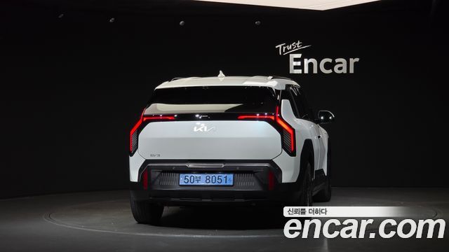 Kia EV3 из Кореи Encar