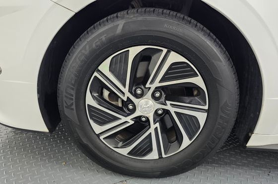 Hyundai Sonata Premium — пробег 55 911 км — фото 5 из 5