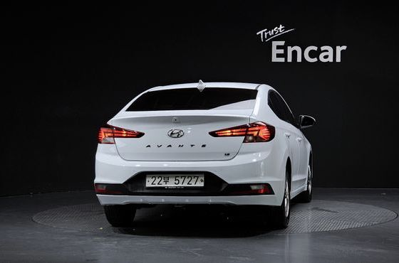 Hyundai AVANTE 1.6 Smart — пробег 136 208 км — фото 4 из 5
