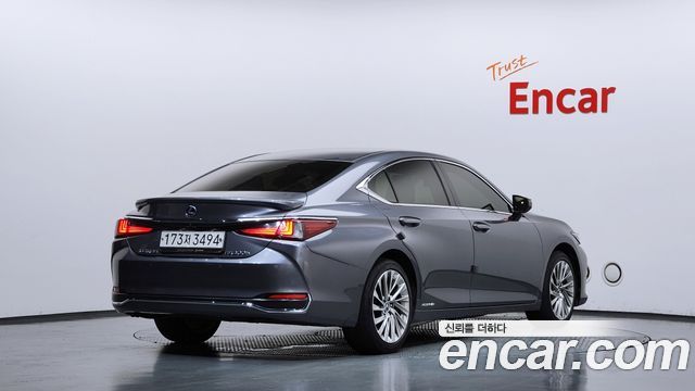 Lexus ES Luxury Plus — пробег 121 865 км — фото 2 из 5