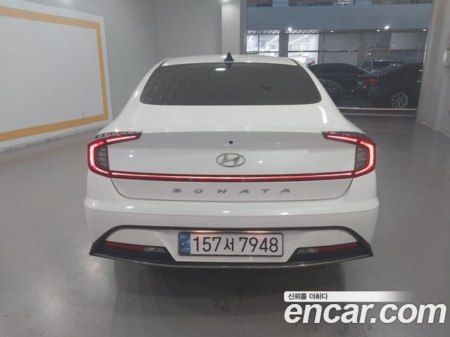 Hyundai Sonata 2.0 Premium — пробег 44 200 км — фото 4 из 5