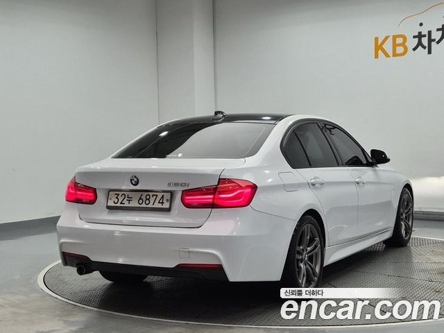 BMW 3-Series 320i M Sport — пробег 83 000 км — фото 3 из 5