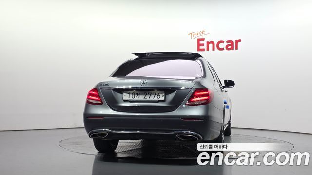 Mercedes-Benz E-Class из Кореи Encar