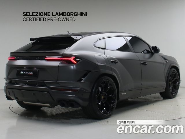 Lamborghini Urus из Кореи Encar