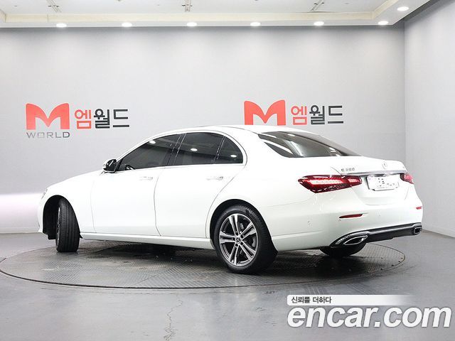Mercedes-Benz E-Class E350 4MATIC Avantgarde — пробег 67 245 км — фото 3 из 5