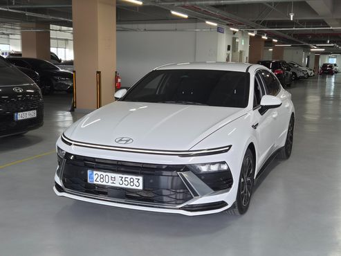 Hyundai Sonata 2.0 Premium — пробег 97 580 км — фото 1 из 5