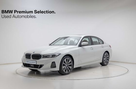 BMW 3-Series 320i — пробег 7 630 км — фото 1 из 5