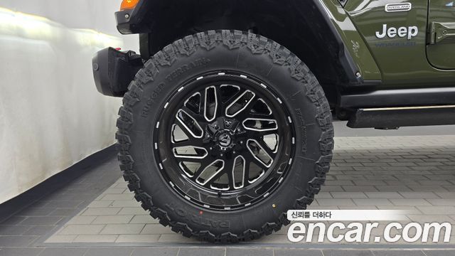 Jeep Wrangler 2.0 Overland 4Door Sarge Edition — пробег 52 489 км — фото 5 из 5