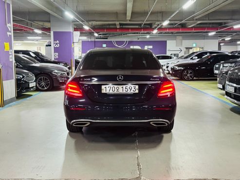 Mercedes-Benz E-Class E300 4MATIC Exclusive — пробег 153 445 км — фото 2 из 5