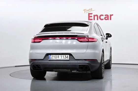 Porsche Cayenne 3.0 E-Hybrid Coupe — пробег 124 872 км — фото 4 из 5