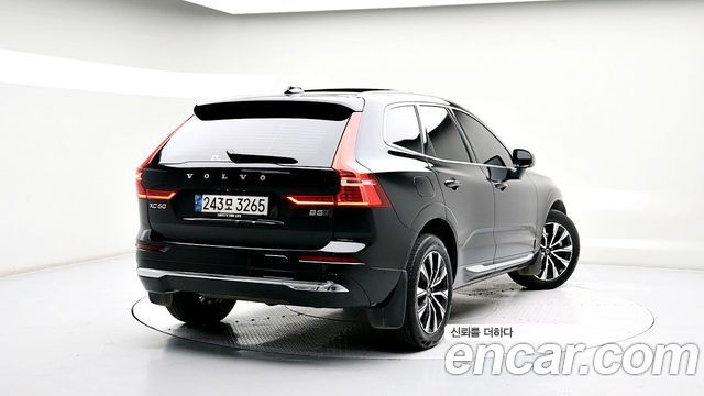 Volvo XC60 B5 Ultimate Bright — пробег 95 940 км — фото 2 из 5