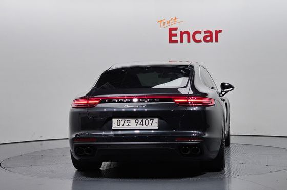 Porsche Panamera 3.0 AWD — пробег 84 500 км — фото 4 из 5
