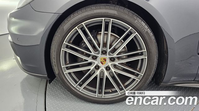 Porsche Panamera 3.0 AWD — пробег 84 500 км — фото 5 из 5