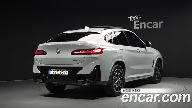 BMW X4 xDrive20i M Sport — пробег 18 643 км — фото 2 из 5