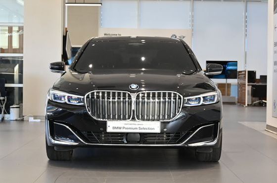 BMW 7-Series 745Le iPerformance Design Pure Excellence — пробег 30 070 км — фото 3 из 5