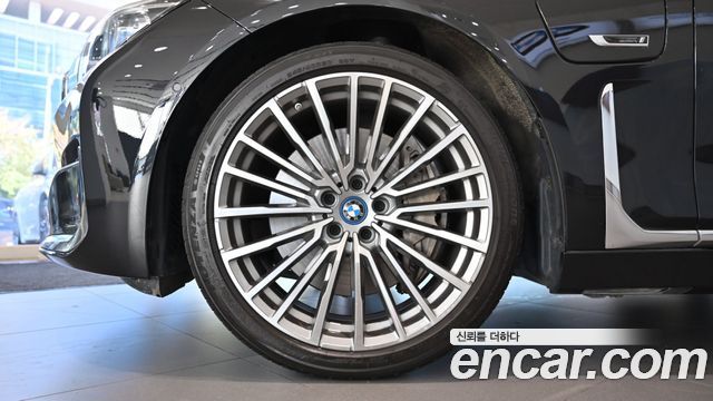 BMW 7-Series из Кореи Encar