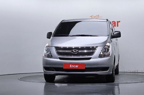Hyundai Starex 12-Seater Wagon CVX Deluxe — пробег 138 270 км — фото 3 из 5